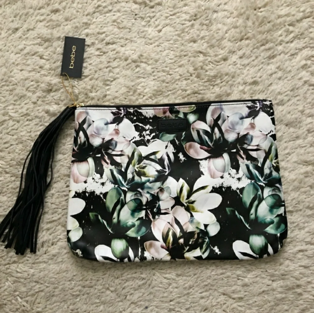 BEBE Magnolia Frost ClutchNWT!
